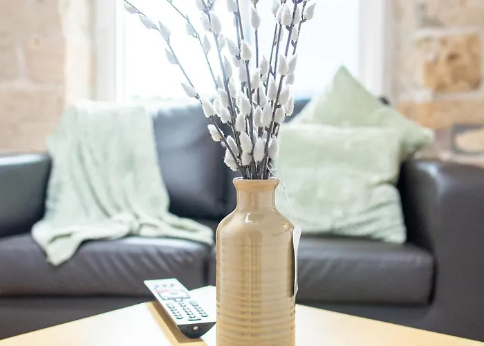 1 Bedroom Kirkstall Centre Ideal For Corporate Guests, Free Parking * לידס