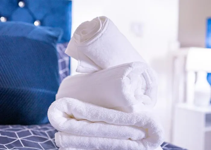 1 Bedroom Kirkstall Centre Ideal For Corporate Guests, Free Parking *