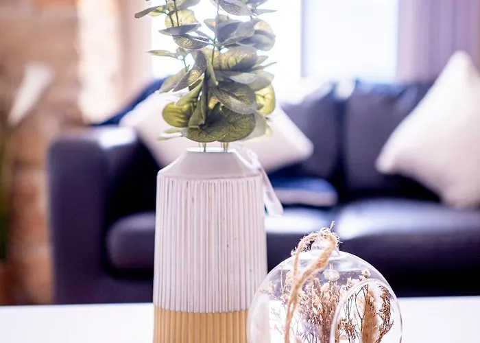 דירה 1 Bedroom Kirkstall Centre Ideal For Corporate Guests, Free Parking לידס