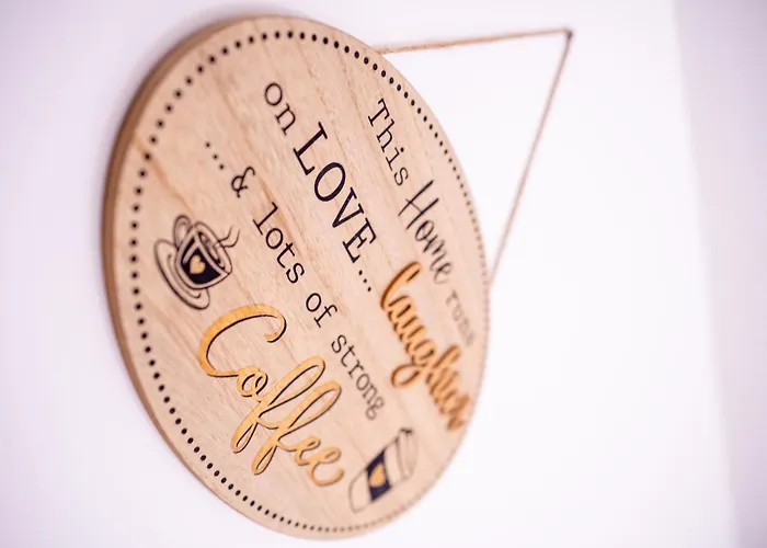 1 Bedroom Kirkstall Centre Ideal For Corporate Guests, Free Parking Leeds (West Yorkshire)